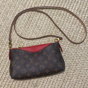 Louis Crossbody purse